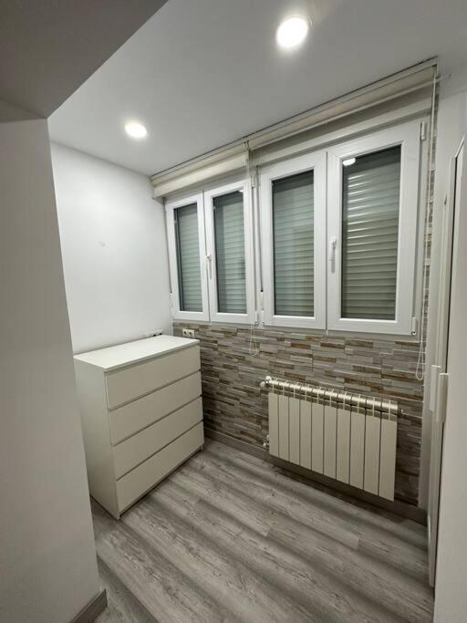 Cozy 1-Bedroom Apartment Мадрид Экстерьер фото