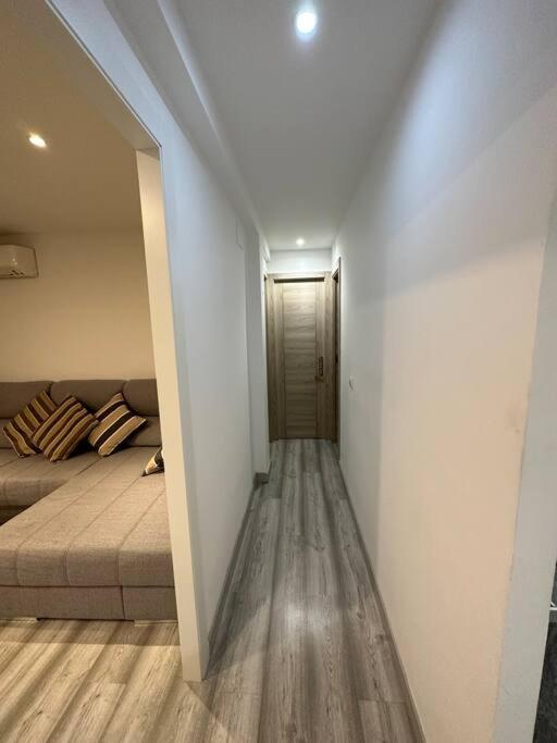 Cozy 1-Bedroom Apartment Мадрид Экстерьер фото