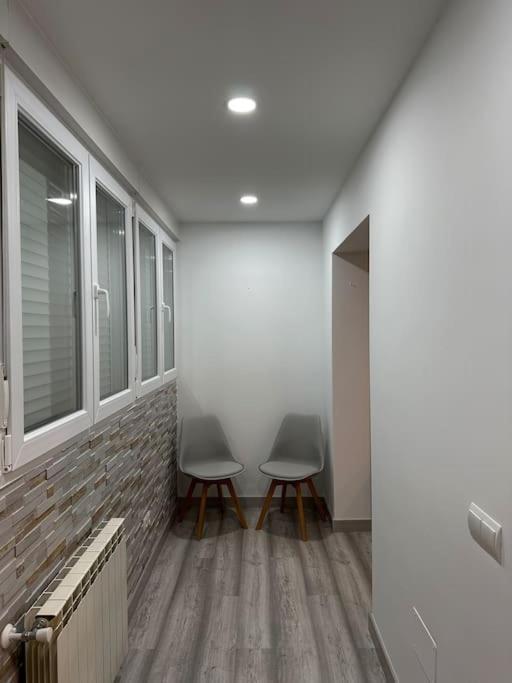 Cozy 1-Bedroom Apartment Мадрид Экстерьер фото